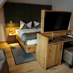 Altstadt-hotel Hotel 3*