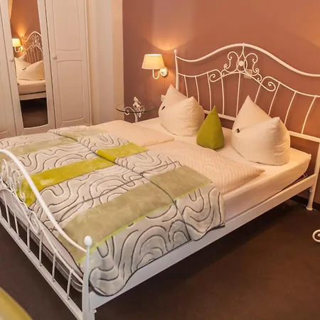 Hotell Altstadt-hotel 3*