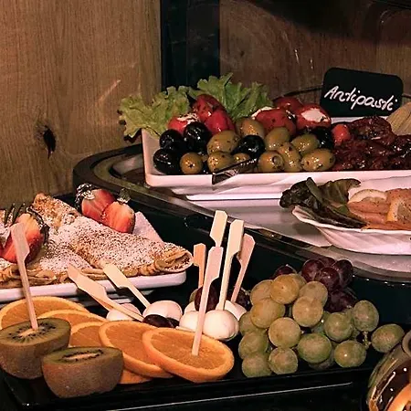 Hotel Altstadt-hotel 3*