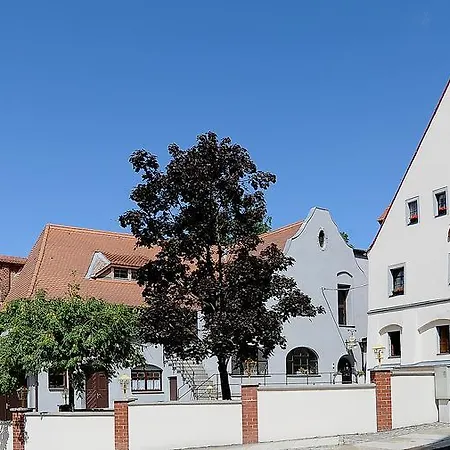 Hotel Altstadt-hotel 3*